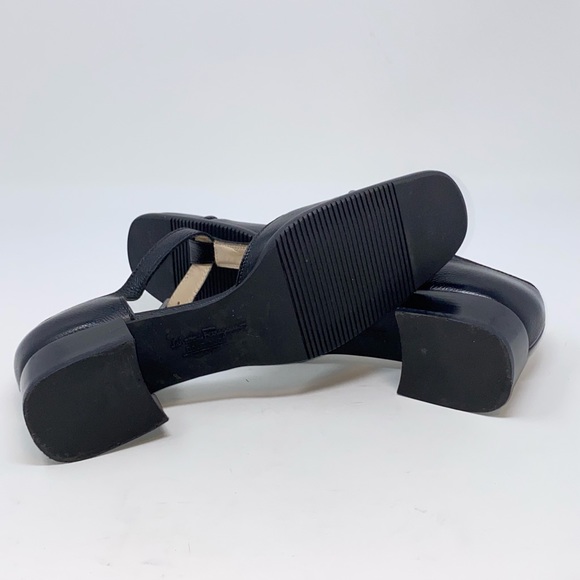 Salvatore Ferragamo VTG T-Strap Black Leather Shoe - Picture 13 of 13